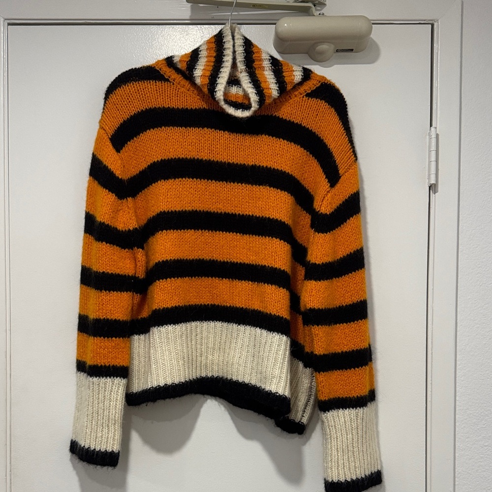 Zara Orange and Black Women's Sweater